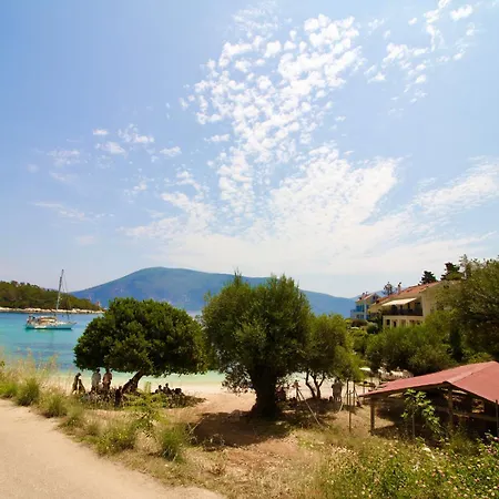 Sea Front In Fisardo Apartment