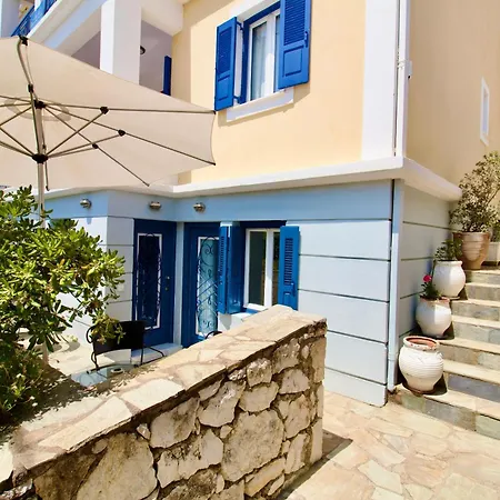 Sea Front In Fisardo Apartment